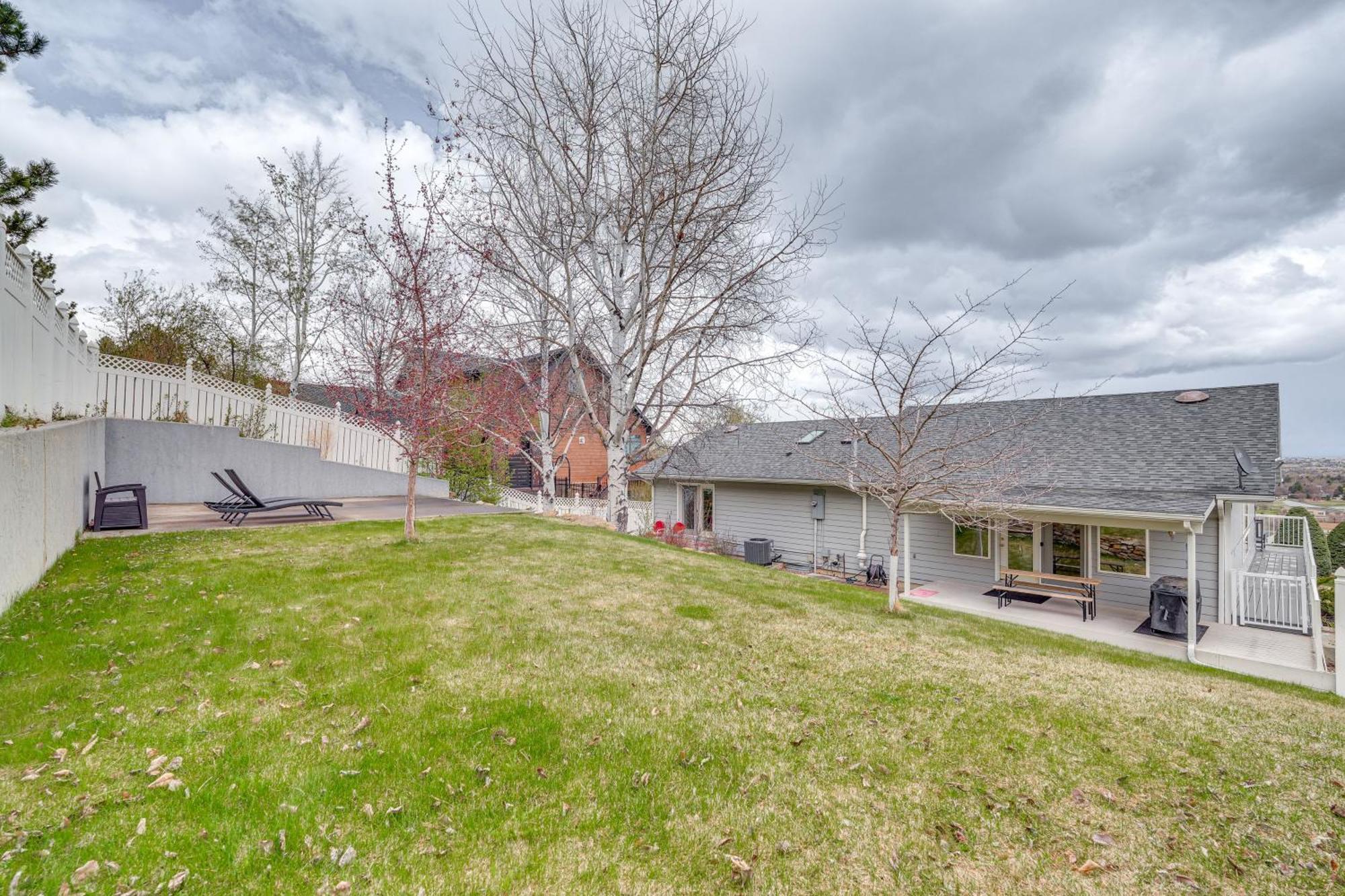 Inviting Great Falls Home With Wraparound Deck! Exterior photo